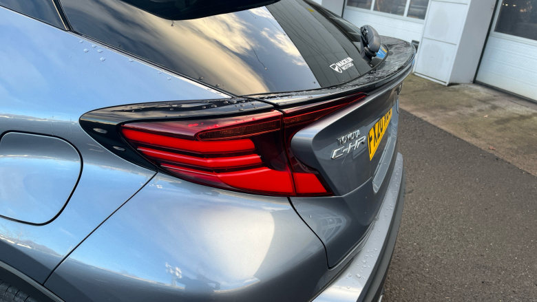 Toyota C-HR 2.0 Hybrid Dynamic 5dr CVT Hybrid Hatchback